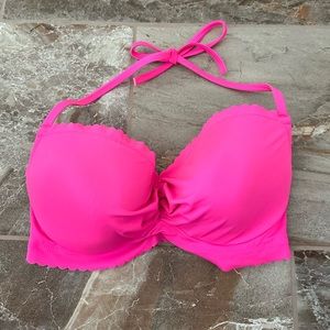 Victoria’s Secret Scallop Trim Bikini Top
